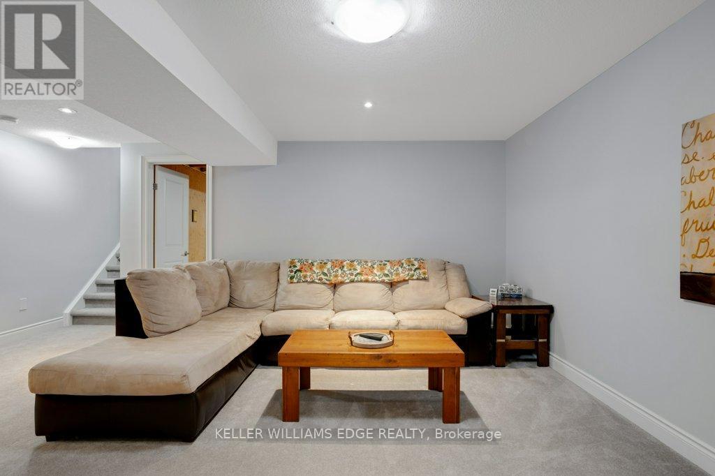 #7 250 HOSTETLER ROAD - 25