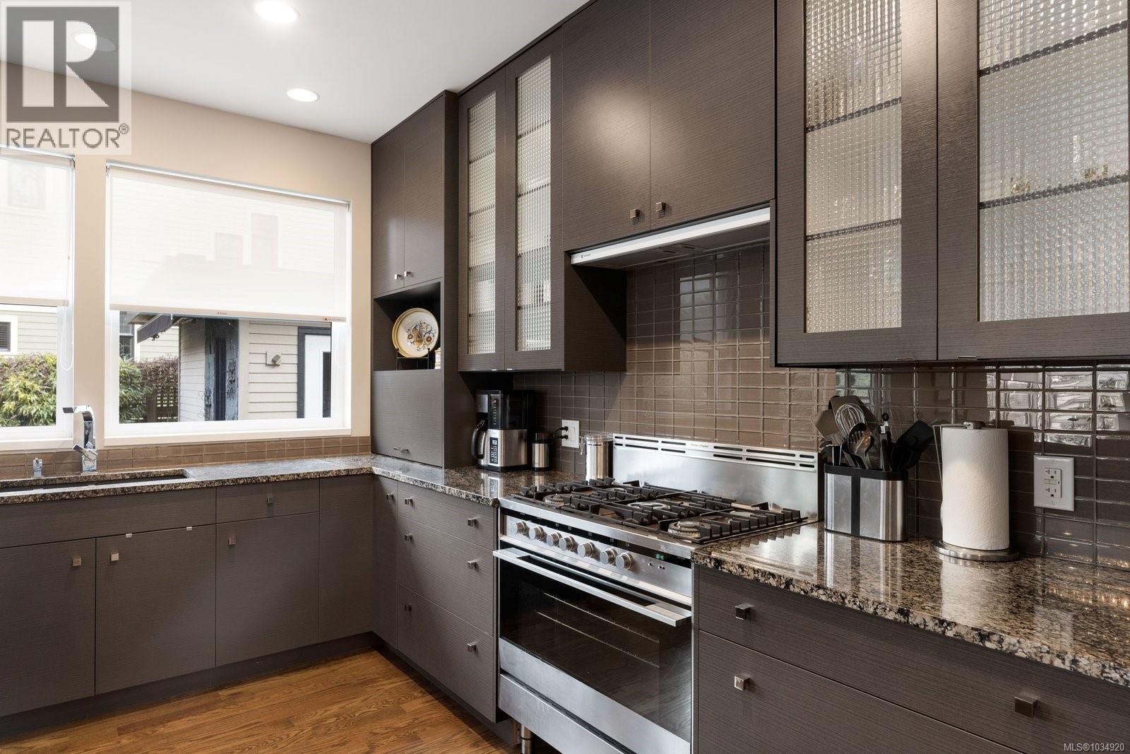 409 Chadwick Pl - 18
