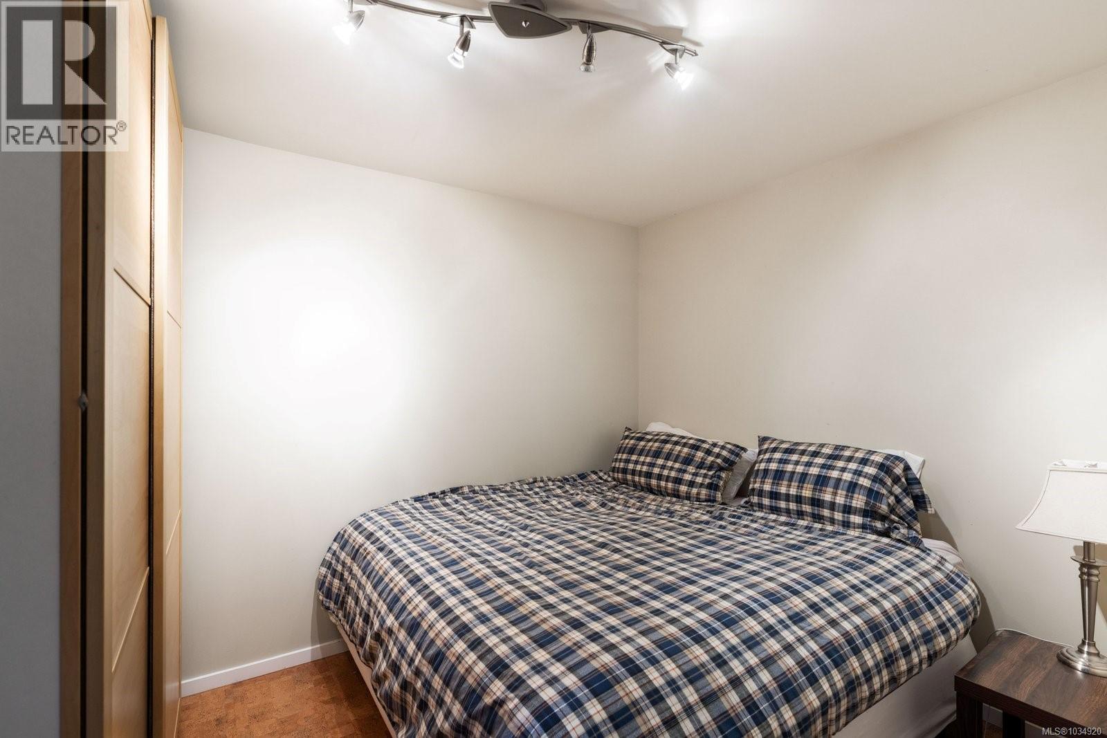 409 Chadwick Pl - 37