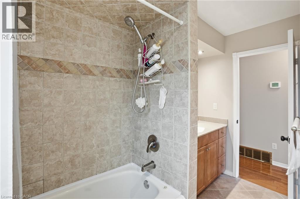 3141 BENTWORTH Drive, Burlington, Ontario, L7M1V9 — Photo 19