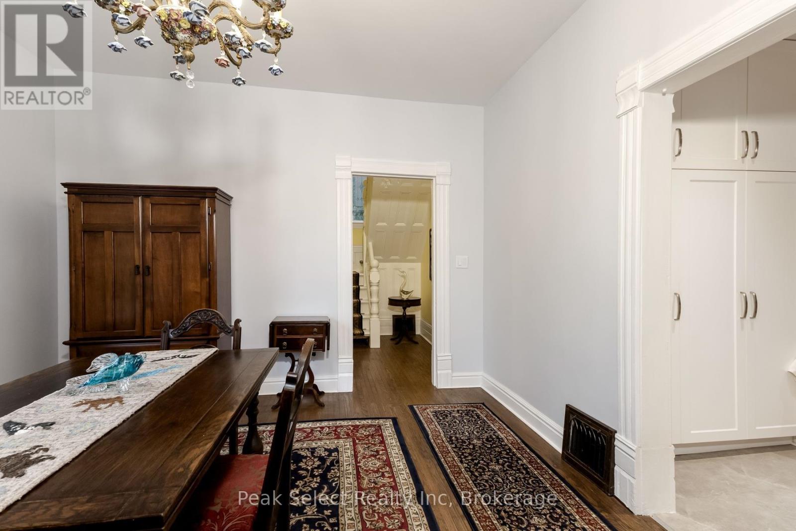 229 STATION STREET - 22