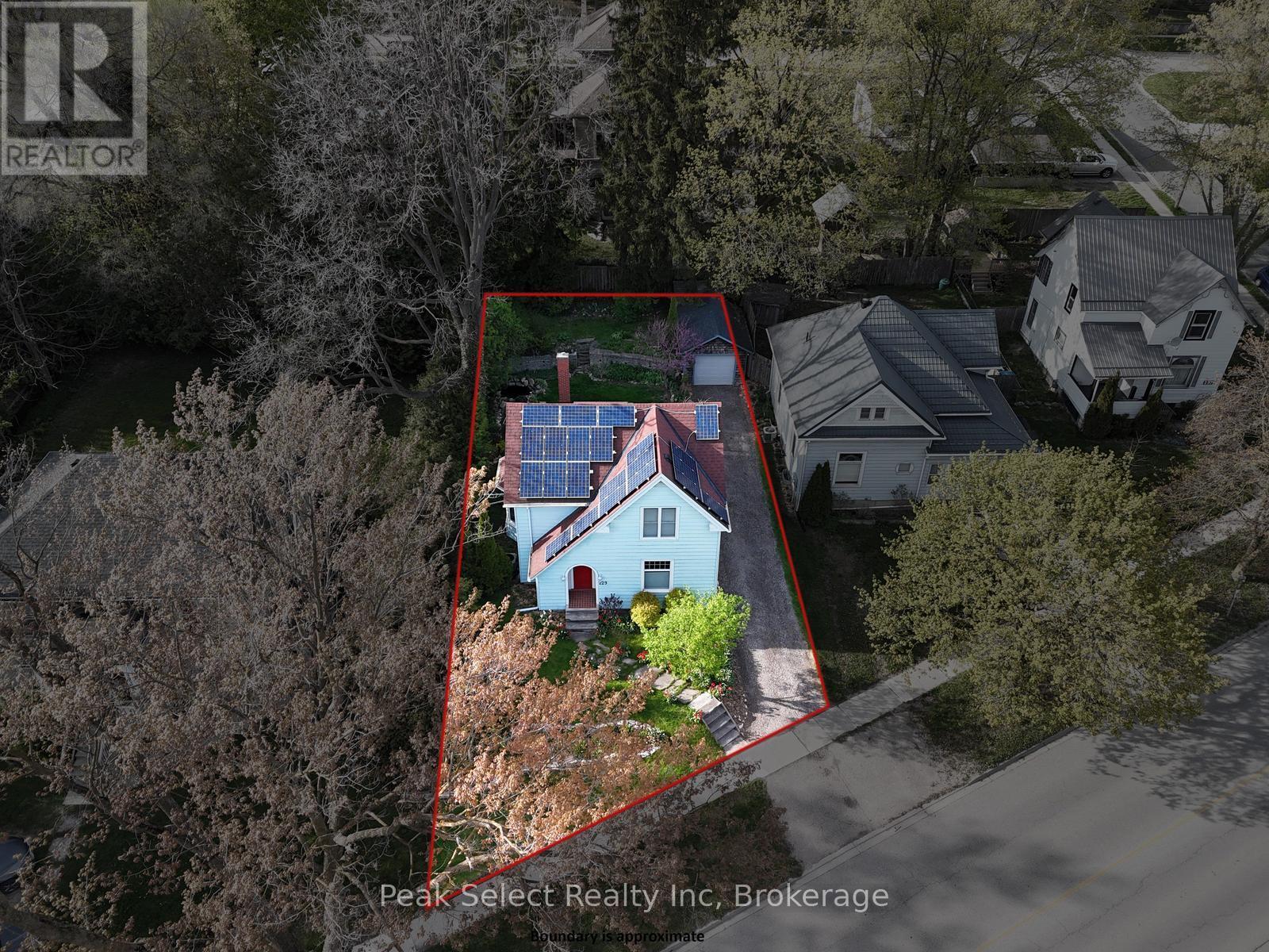229 STATION STREET - 39
