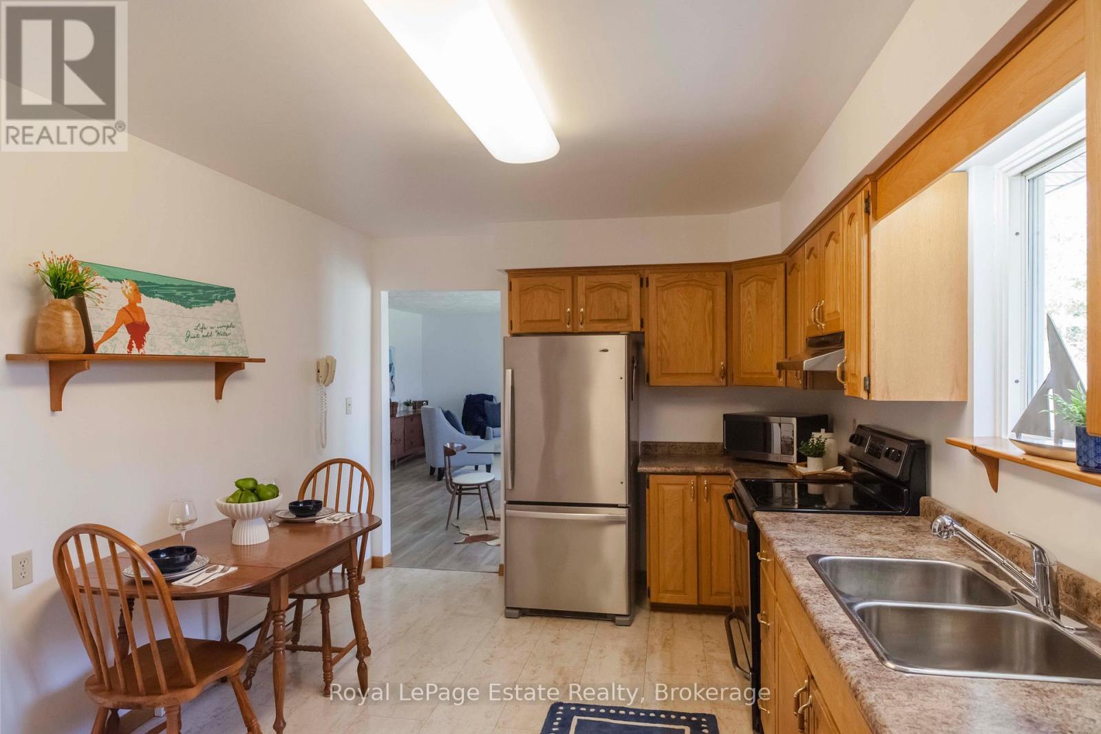 58 GRAHAM CRESCENT - 30