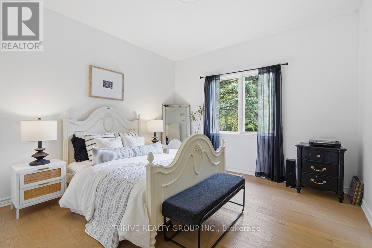 52 WYNFIELD LANE - 37