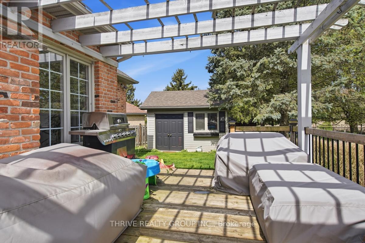 52 WYNFIELD LANE - 40