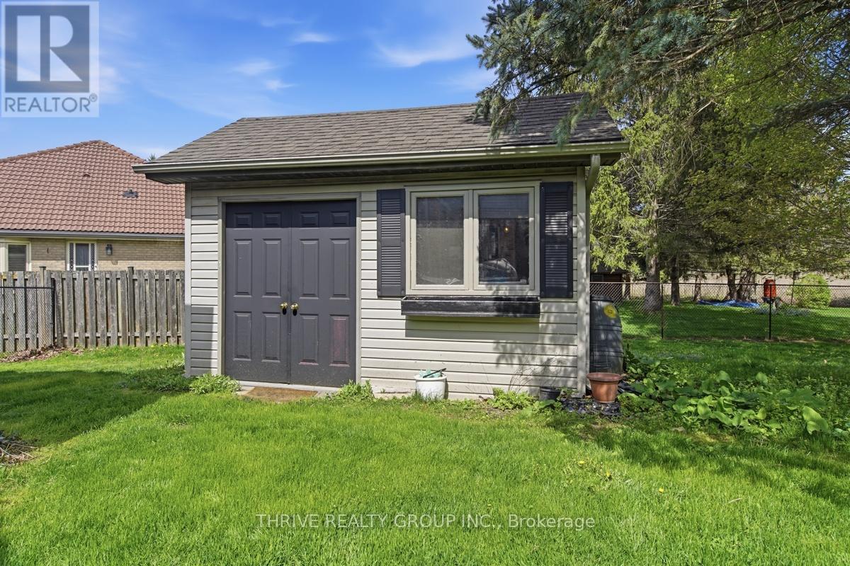 52 WYNFIELD LANE - 42