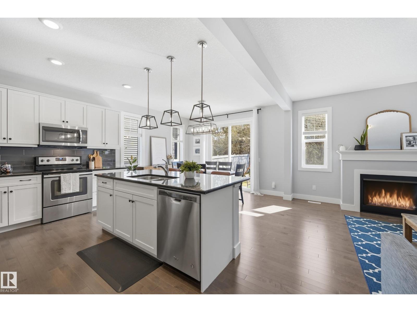 2413 SAN FORTUNATO ST NW - 6