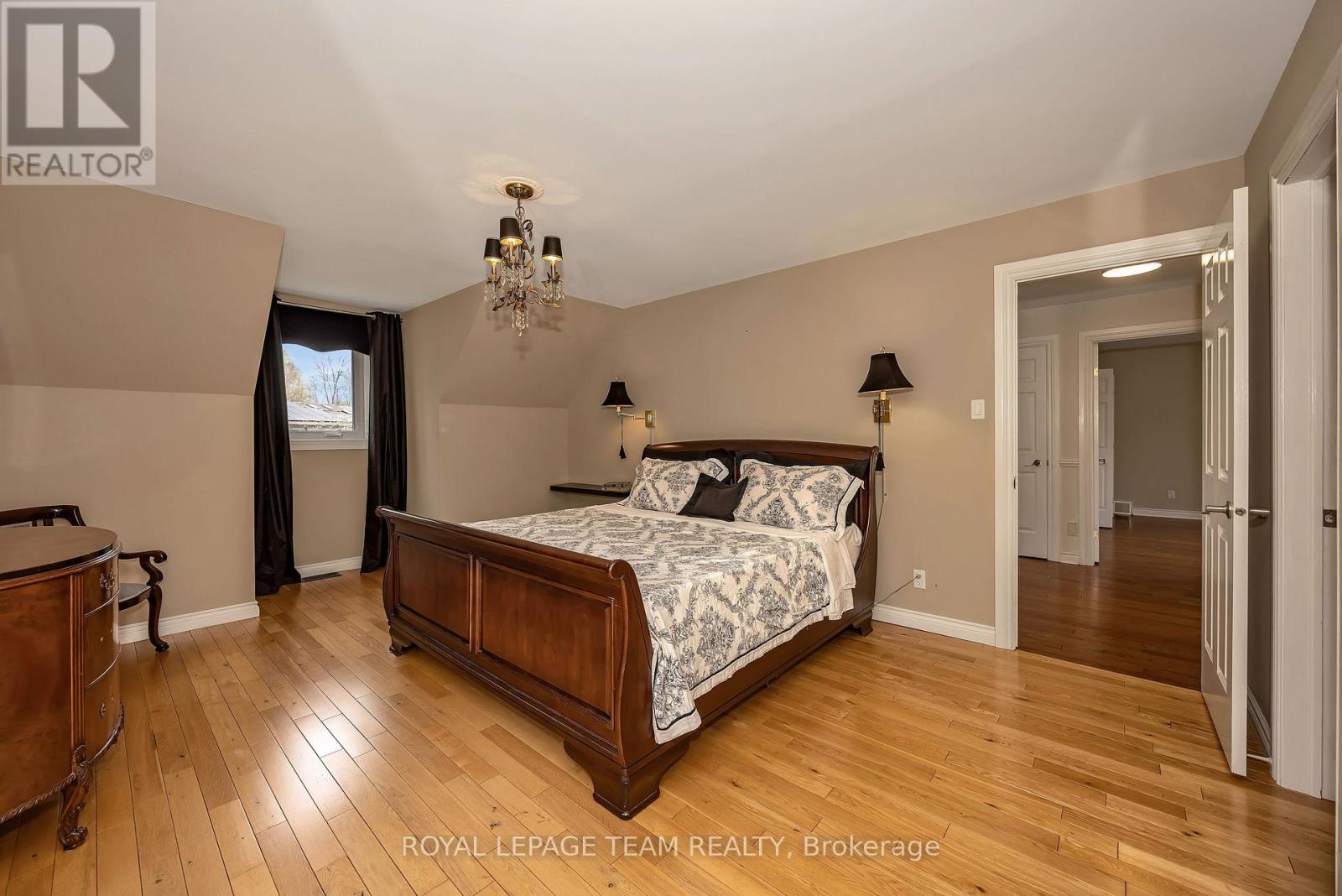 28 SPRING CRESS DRIVE - 27