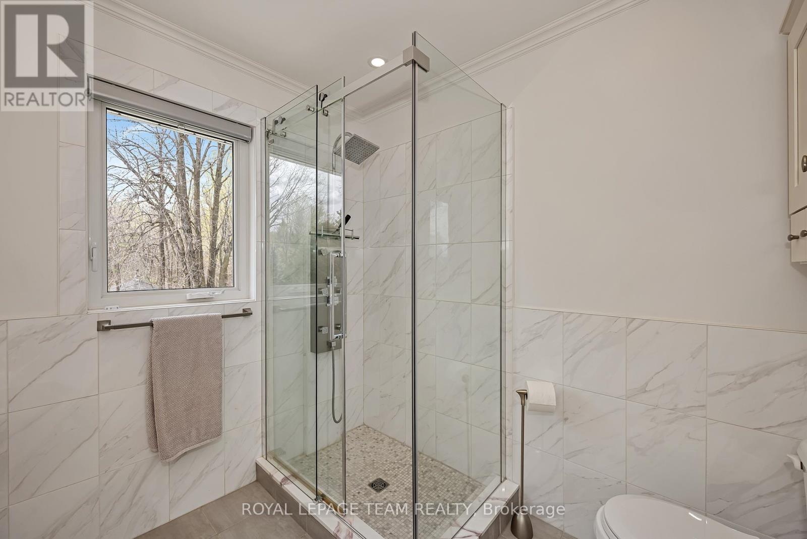 28 SPRING CRESS DRIVE - 29