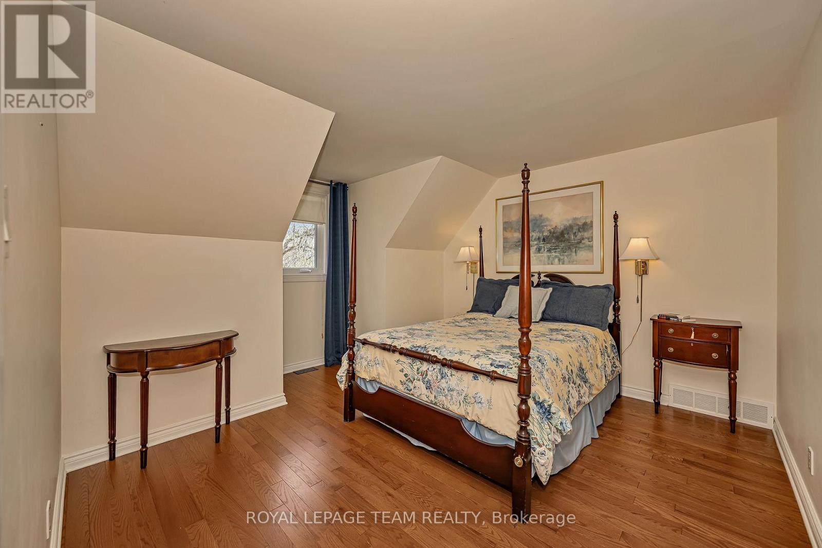 28 SPRING CRESS DRIVE - 30