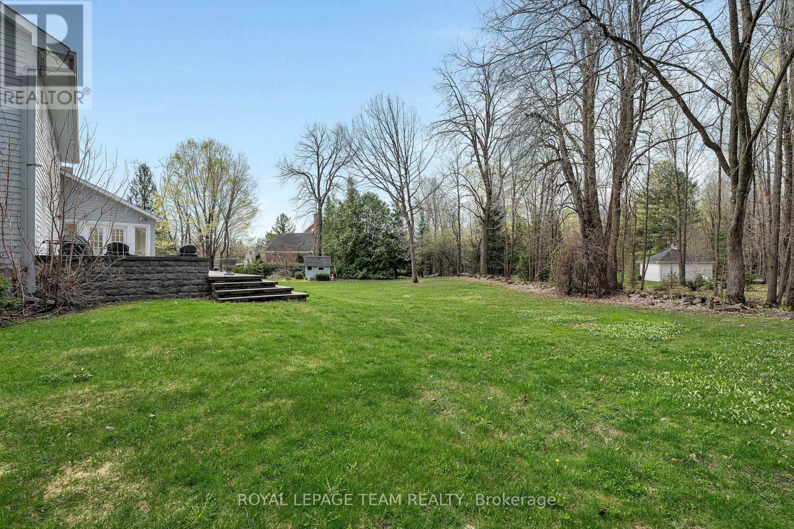 28 SPRING CRESS DRIVE - 38