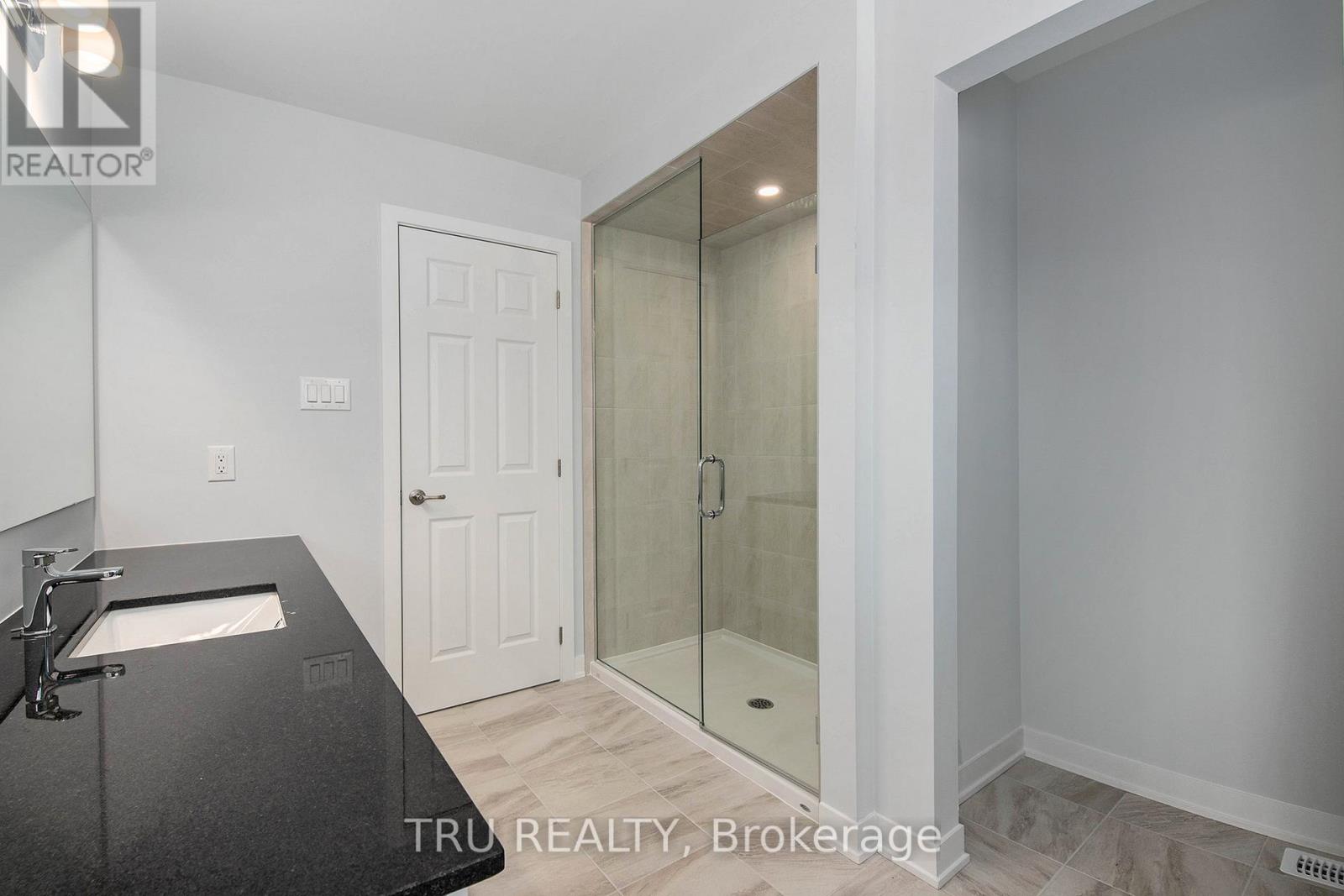813 CROSSGATE STREET - 16