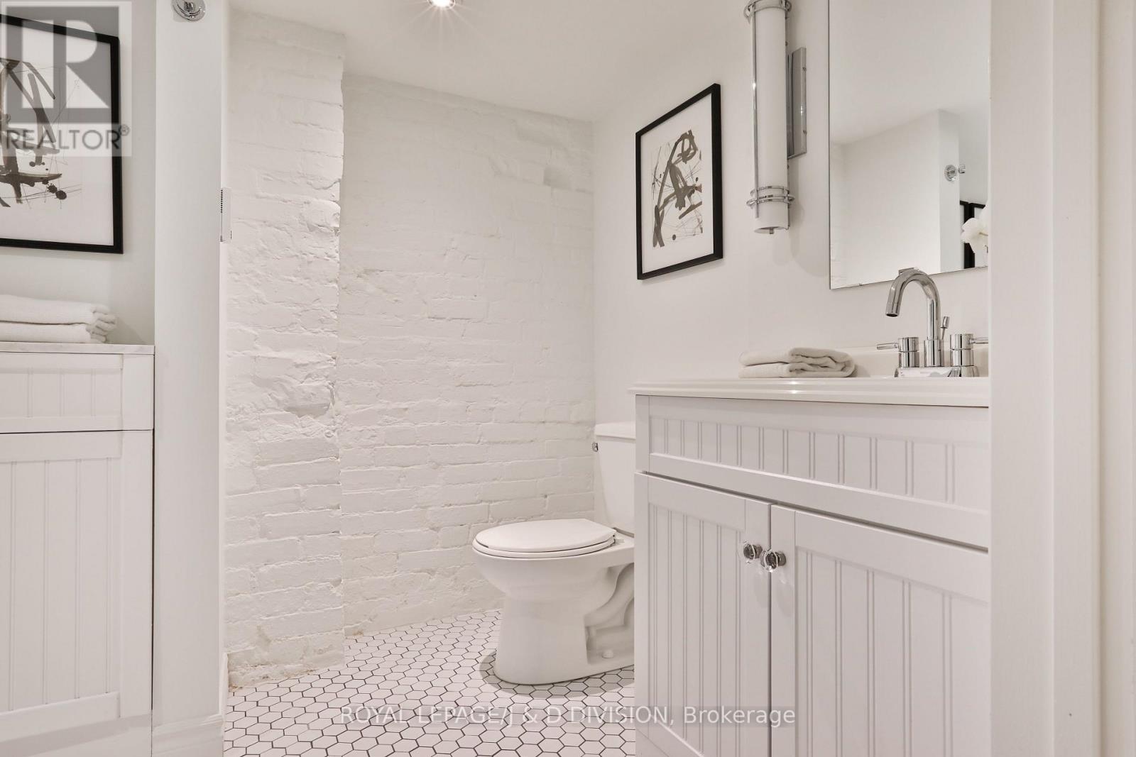 69 SULLIVAN STREET - 39