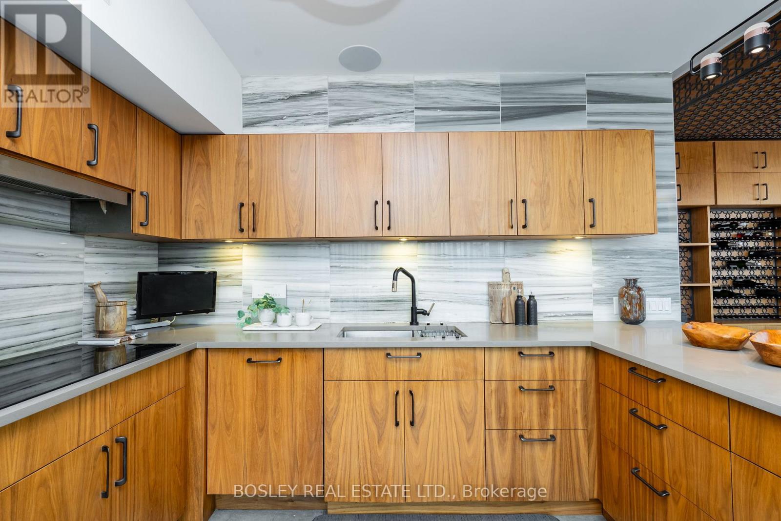 #1606 39 SHERBOURNE STREET - 15