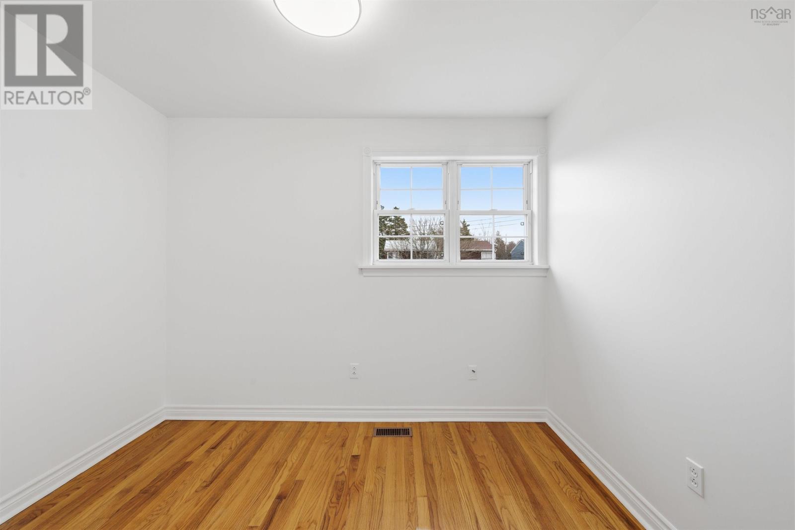 Property 24 of 44 of 18 Roblea Drive