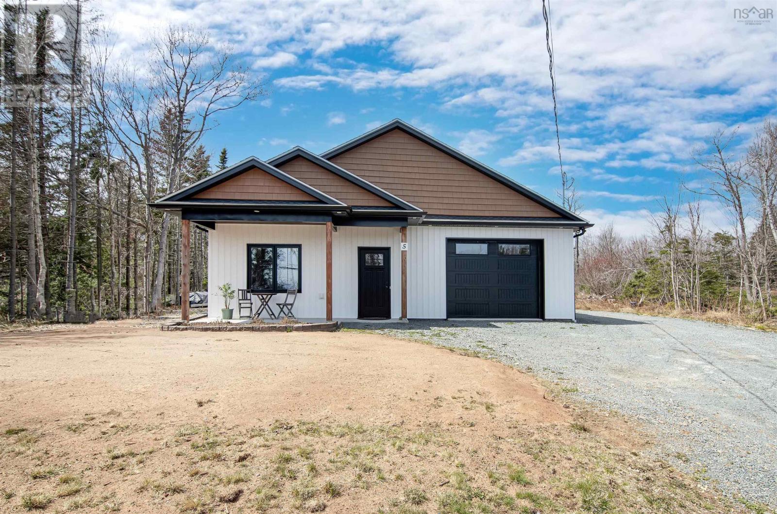 Property photo of 5 Harmes Drive
