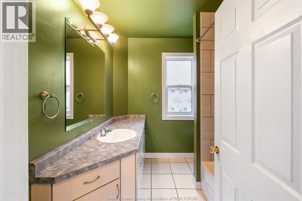 1441 RIVERSIDE DRIVE East, Windsor, Ontario, N9A2T9 — Photo 32