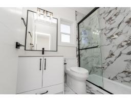 2 14259 Park Drive, Surrey, BC V3R5P1 Photo 18