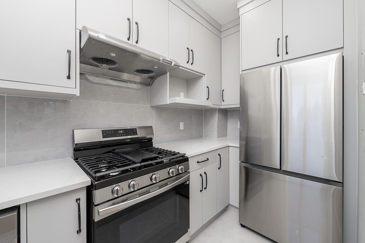 2 14259 PARK DRIVE, Surrey