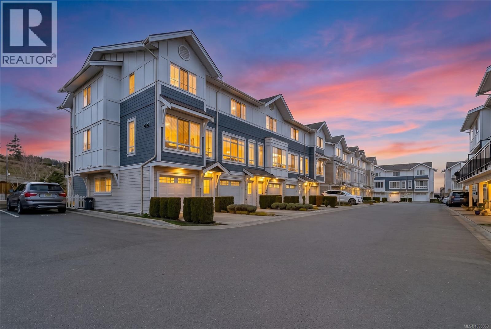 #18 370 Latoria Blvd - 1