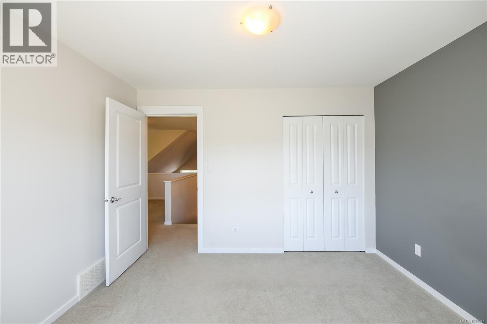 #1 700 Lancaster Way - 17