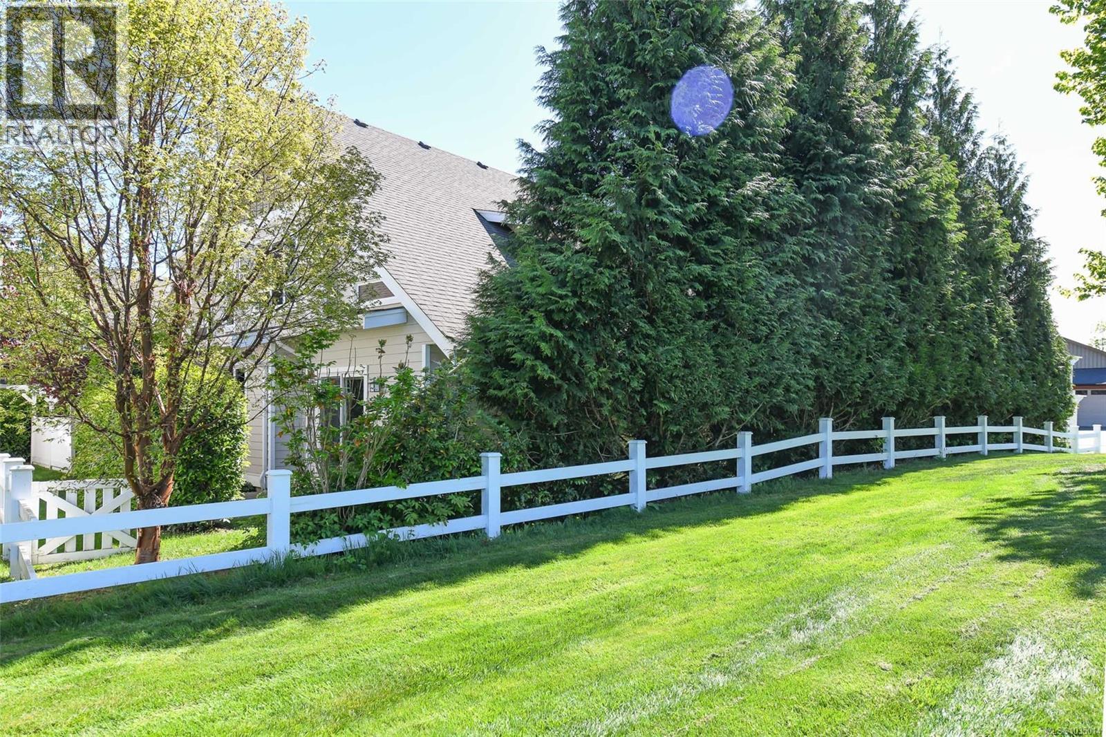 #1 700 Lancaster Way - 33