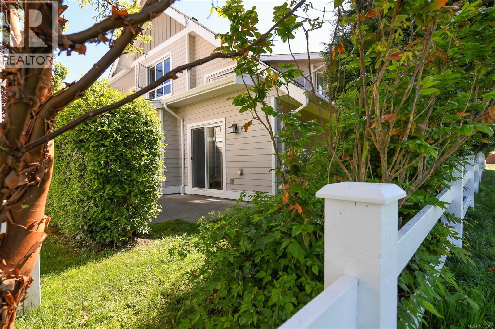 #1 700 Lancaster Way - 5