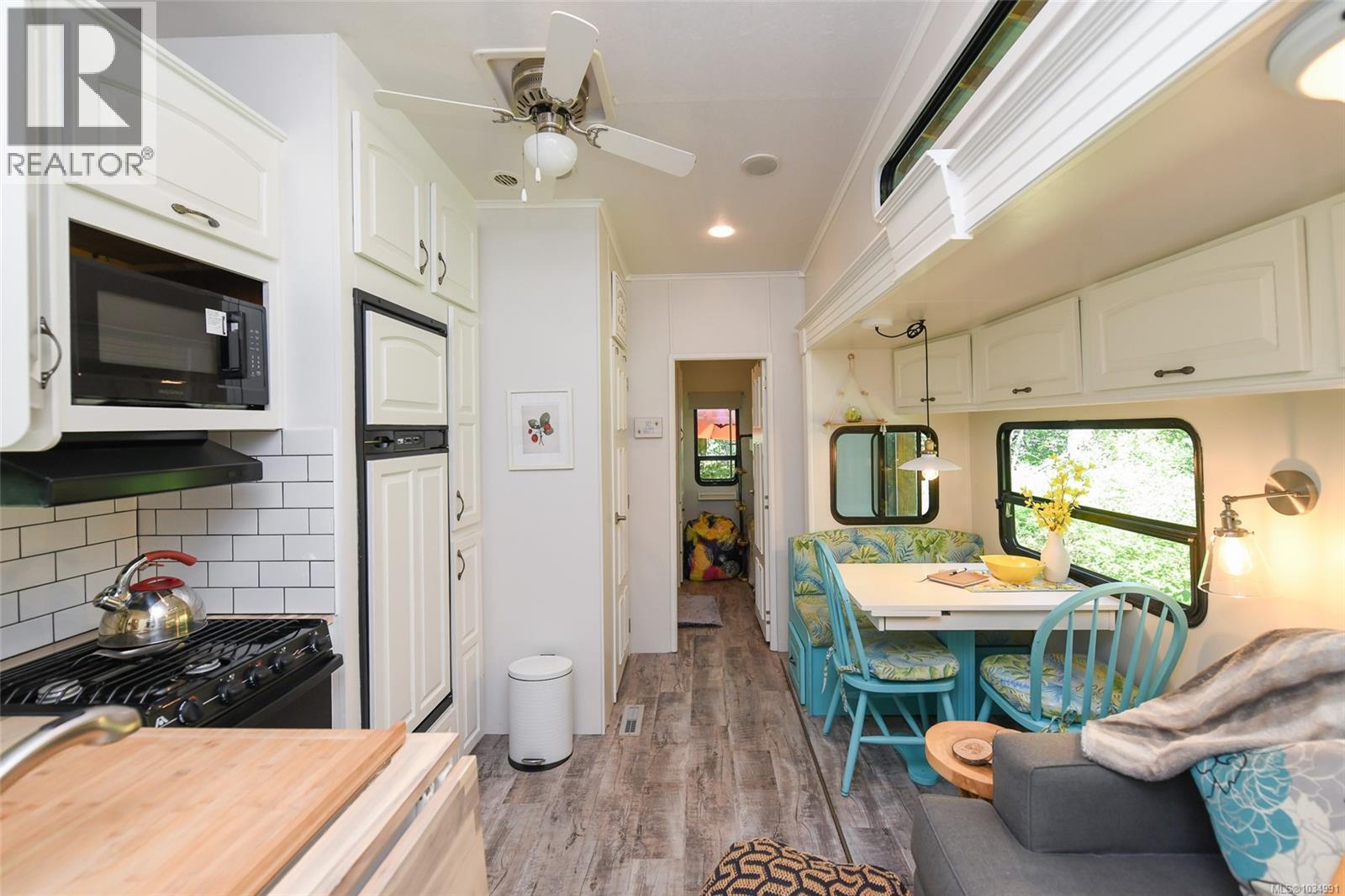 9520 Sarmma Rd - 75