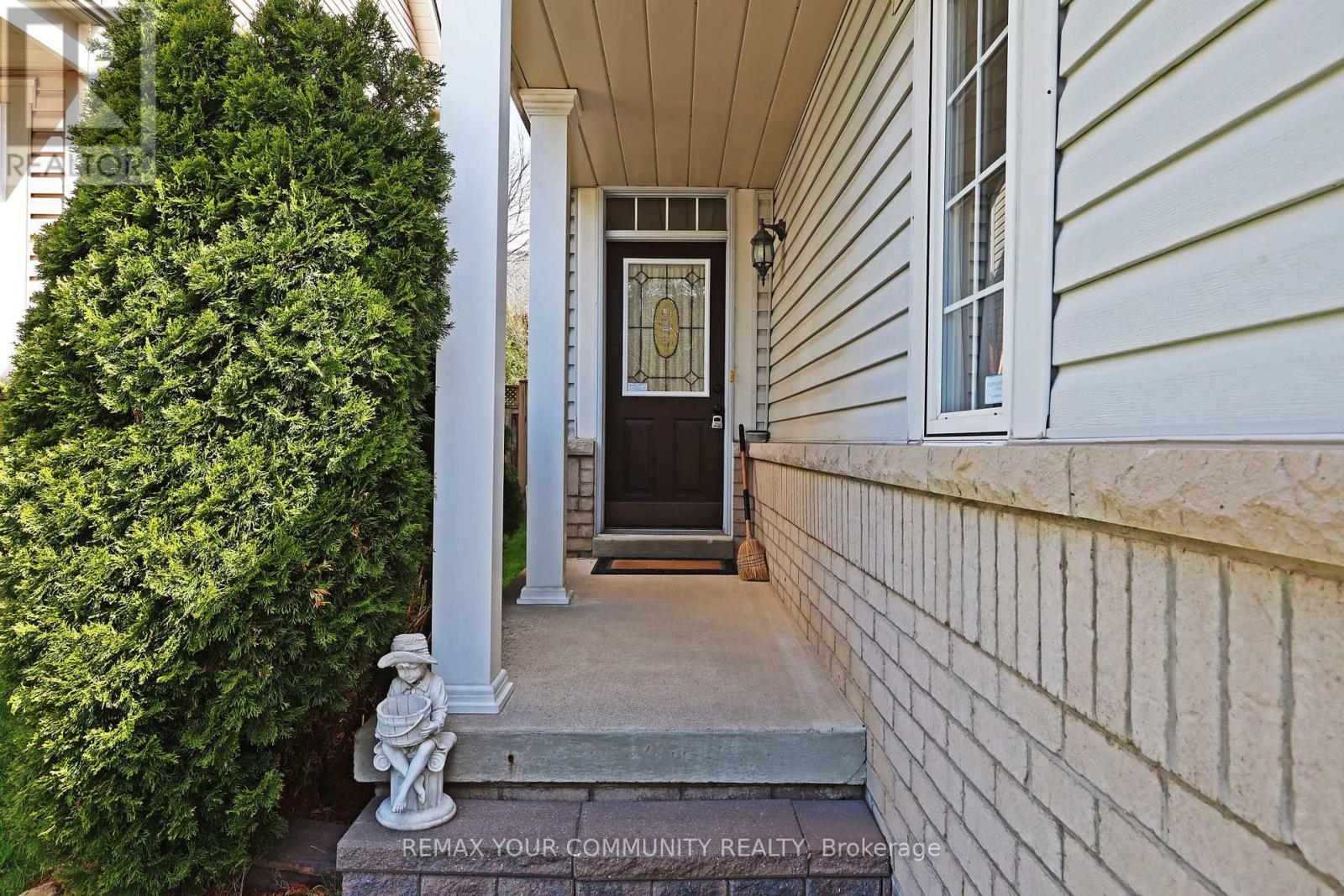 30 TROUT LILY AVENUE - 3