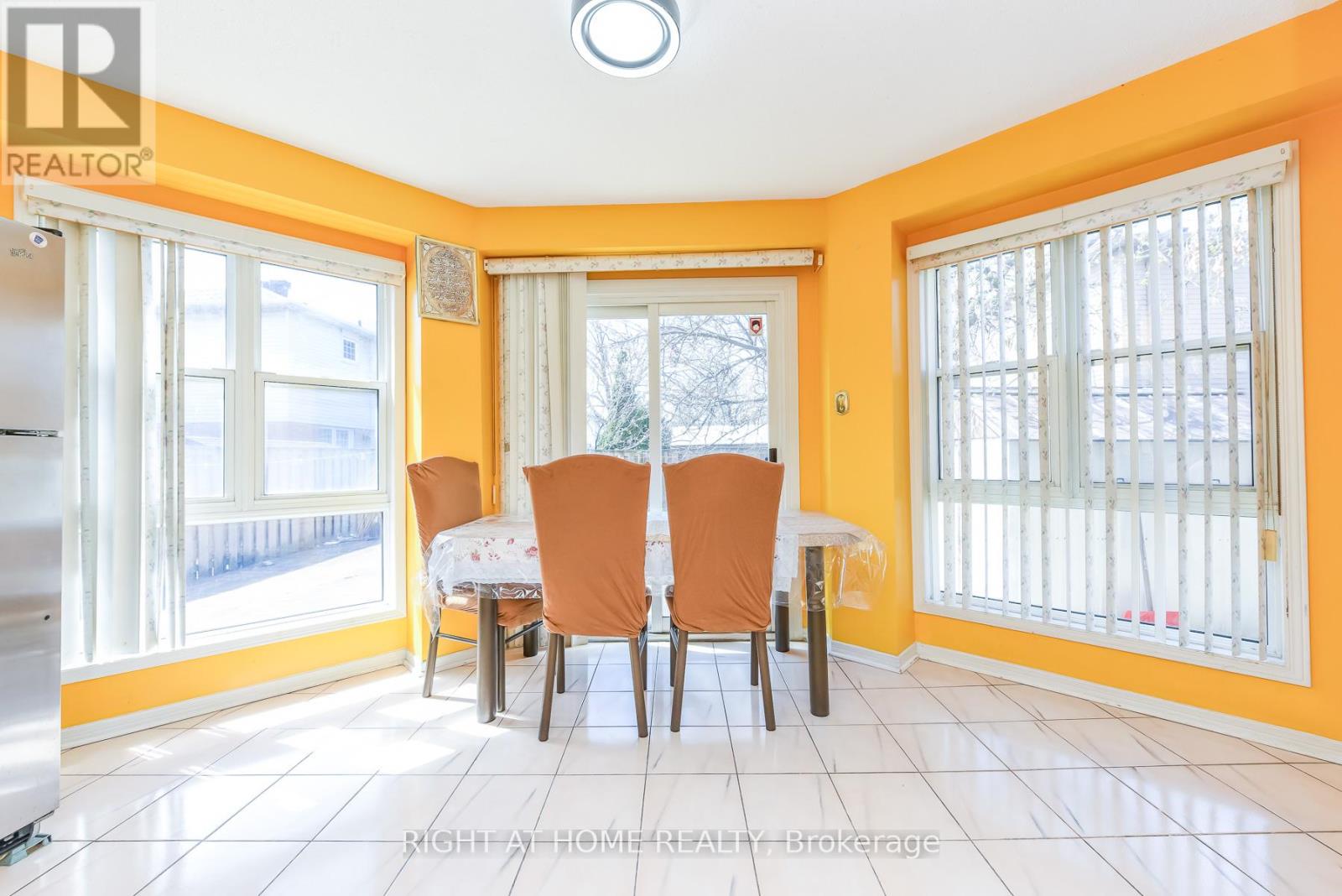 379 WALLENBERG CRESCENT - 20