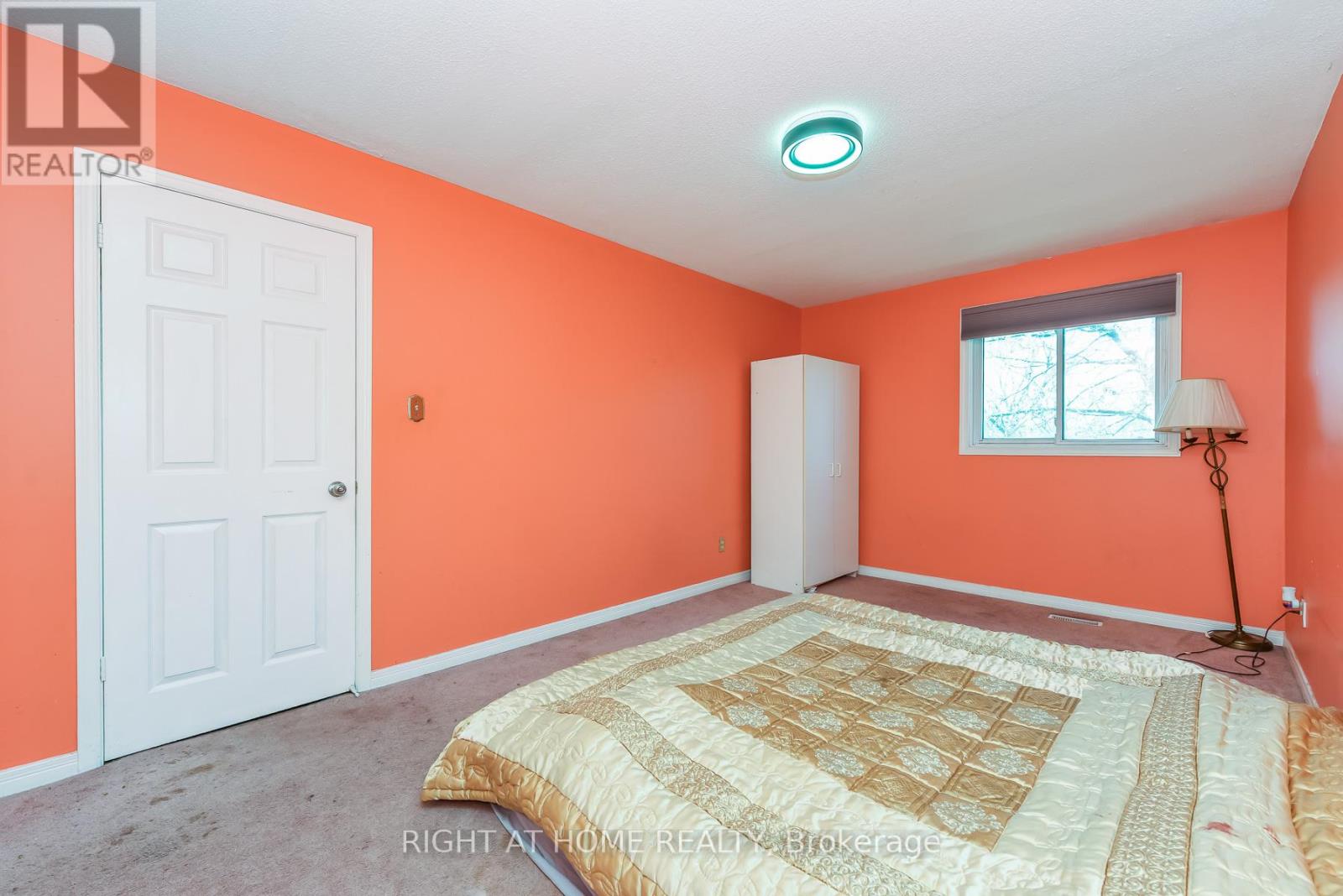 379 WALLENBERG CRESCENT - 29