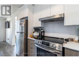 401 - 120 Canon Jackson Drive, Toronto, ON M6M0E1 Photo 17