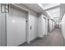 401 - 120 Canon Jackson Drive, Toronto, ON M6M0E1 Photo 7