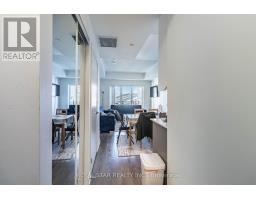 401 - 120 Canon Jackson Drive, Toronto, ON M6M0E1 Photo 9