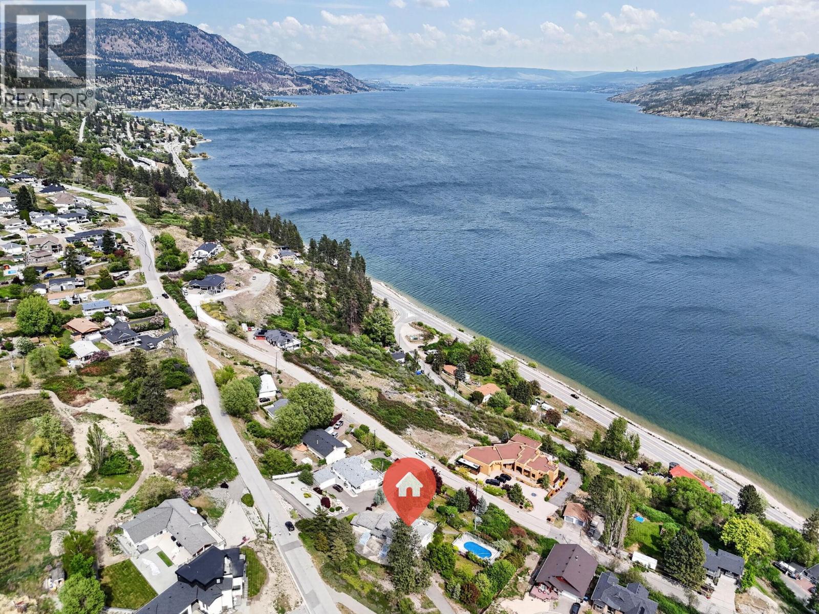6226 Heighway Lane, Peachland