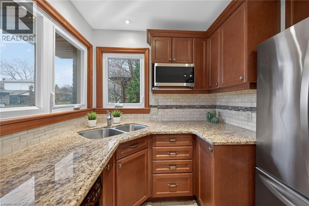134 WEST 28TH Street, Hamilton, Ontario, L9C5B2 — Photo 10