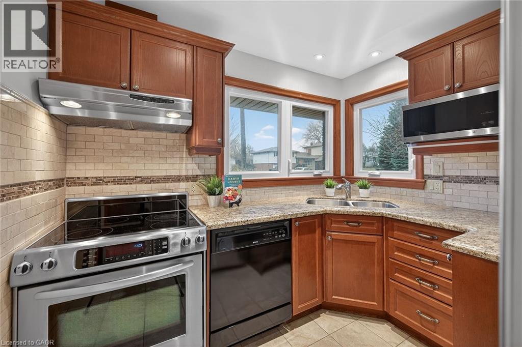 134 WEST 28TH Street, Hamilton, Ontario, L9C5B2 — Photo 9