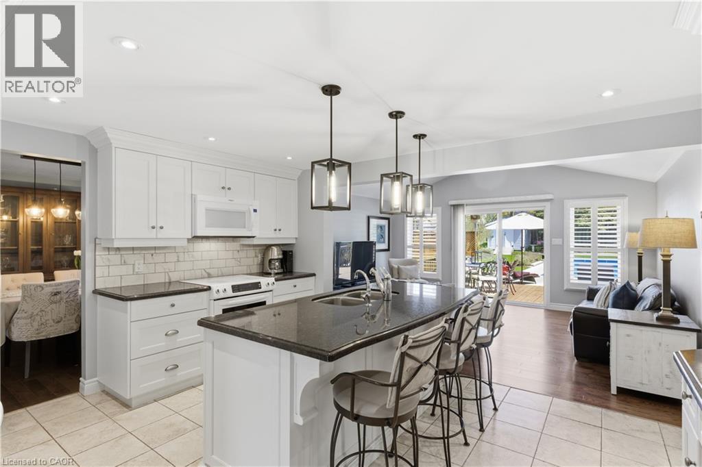 125 COVINGTON Crescent, Kitchener, Ontario, N2N2X2 — Photo 13