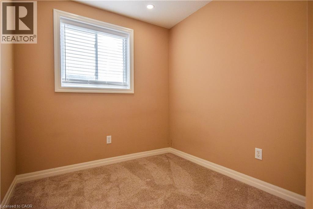 31 KEEWATIN Avenue Unit# 2, Kitchener, Ontario, N2B3M1 — Photo 5