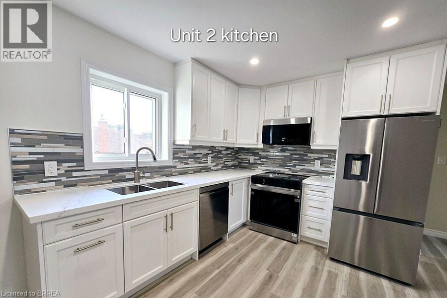 289 CHATHAM Street Unit# B, Brantford, Ontario, N3S6G3 — Photo 3
