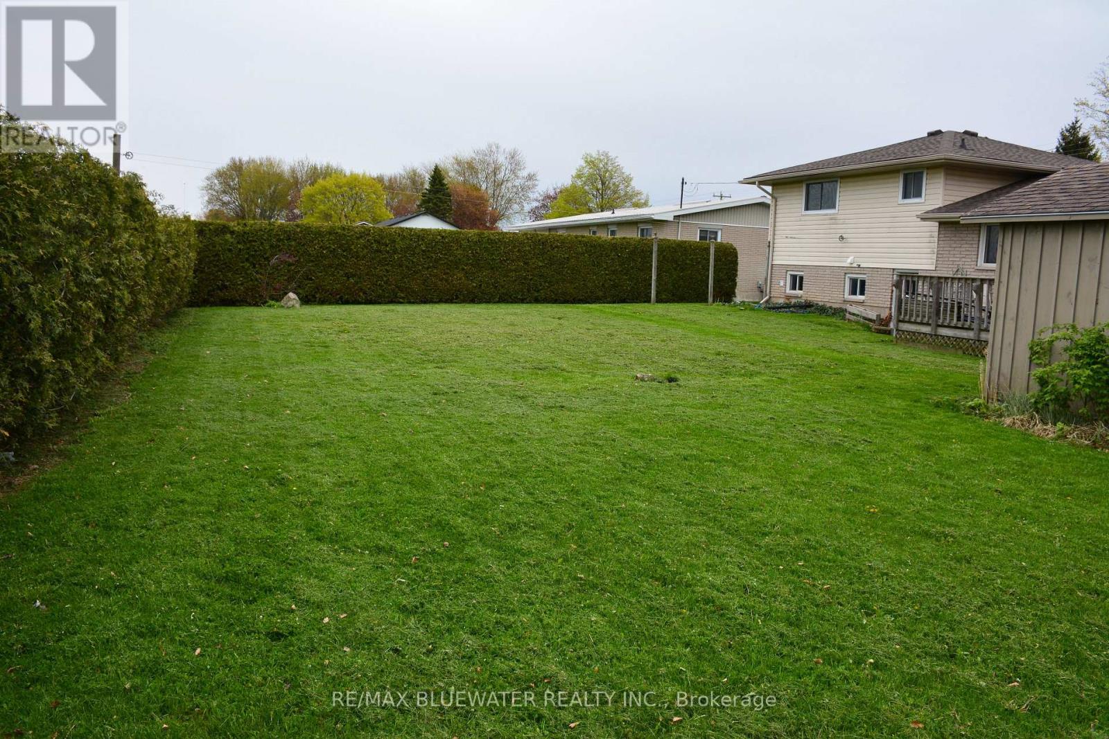 40204 HURON STREET E - 24