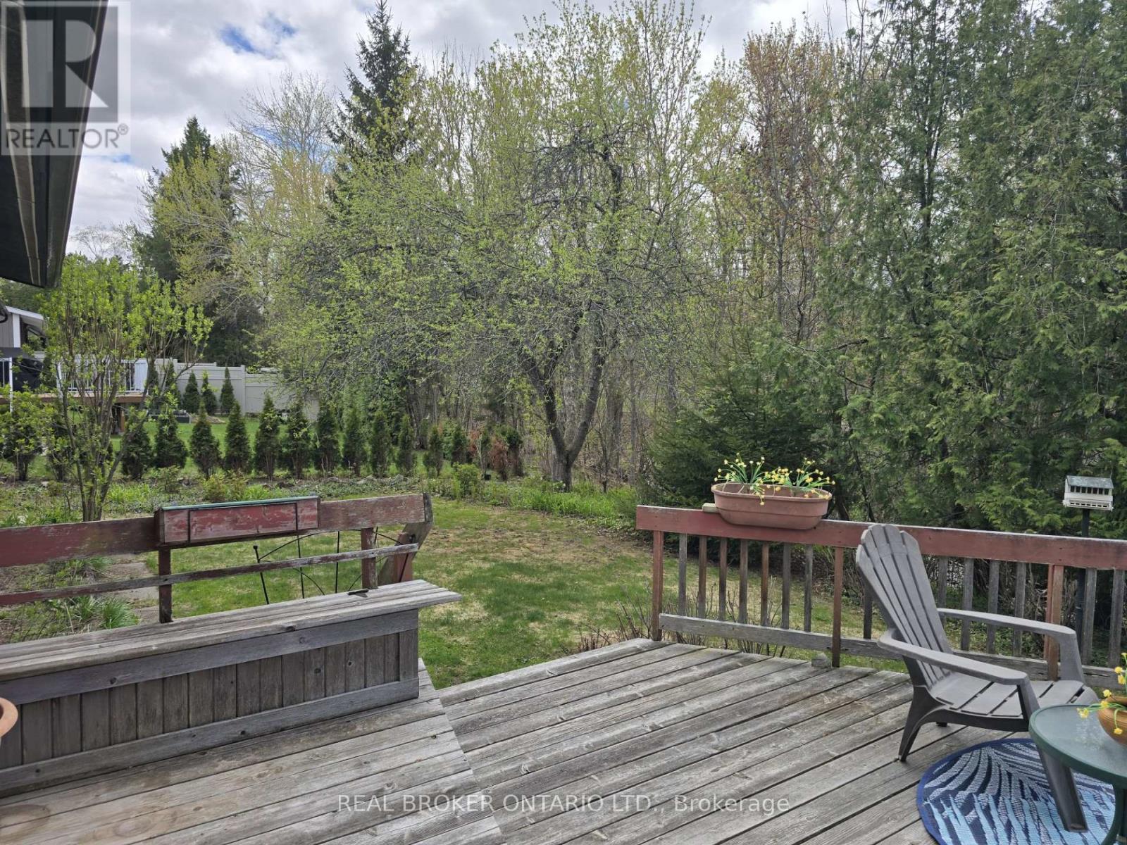 10 AMUNDSEN CRESCENT - 25