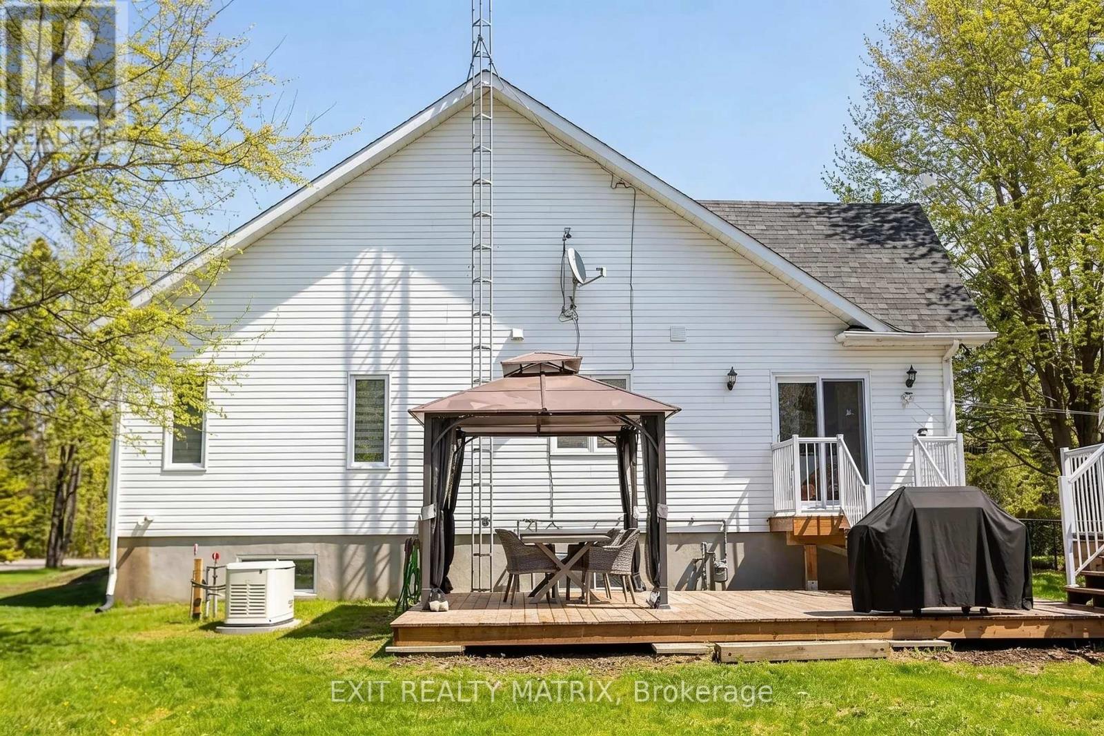 2468 GAGNE ROAD - 39