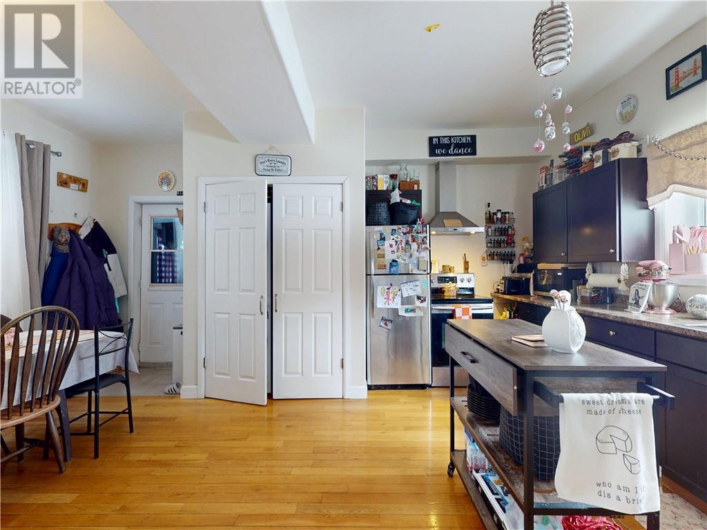 1 Eleanor Street - 22