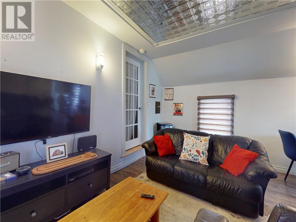 1 Eleanor Street - 67