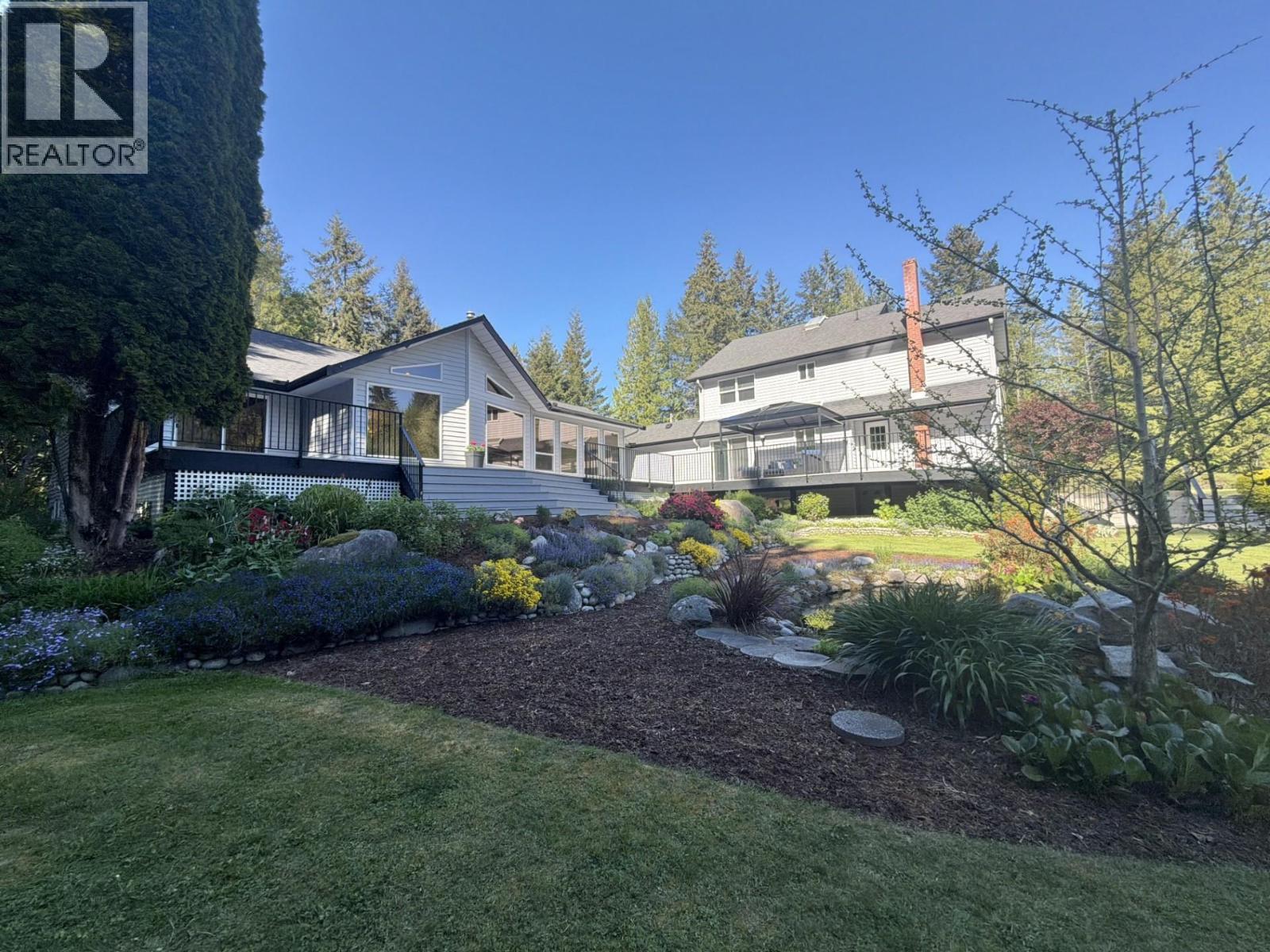 1499 HANBURY ROAD, Roberts Creek