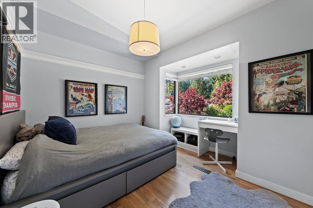 1098 LINNAE AVENUE, North Vancouver