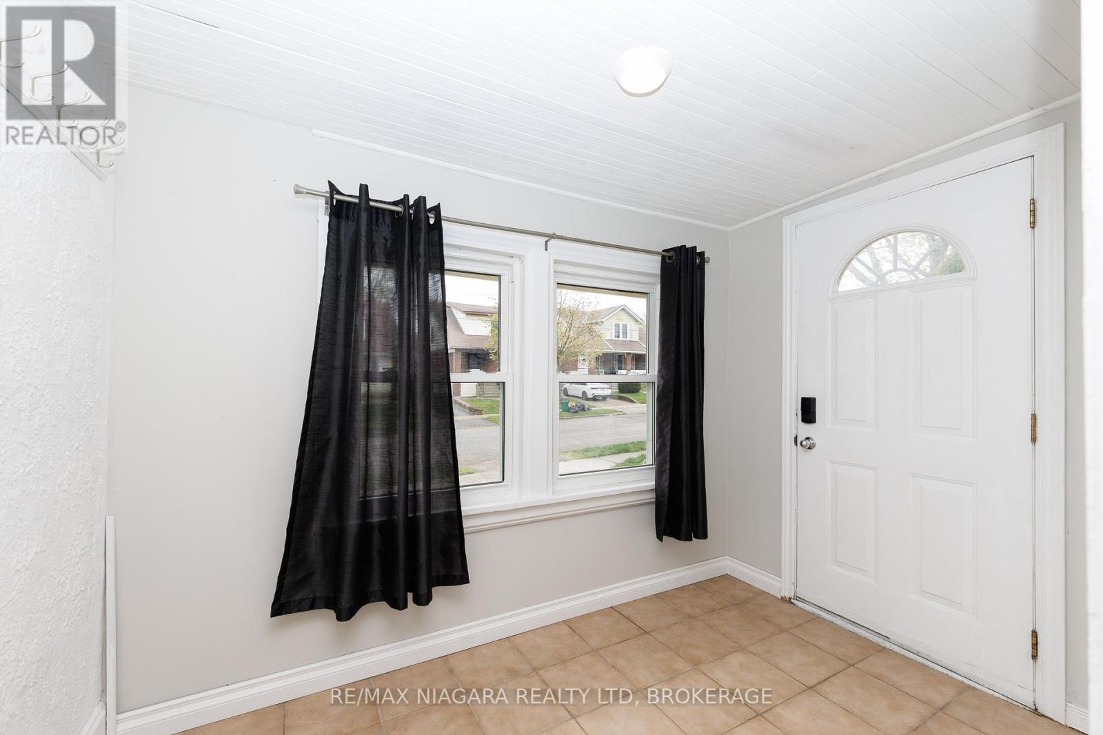 5015 FIFTH AVENUE - 26