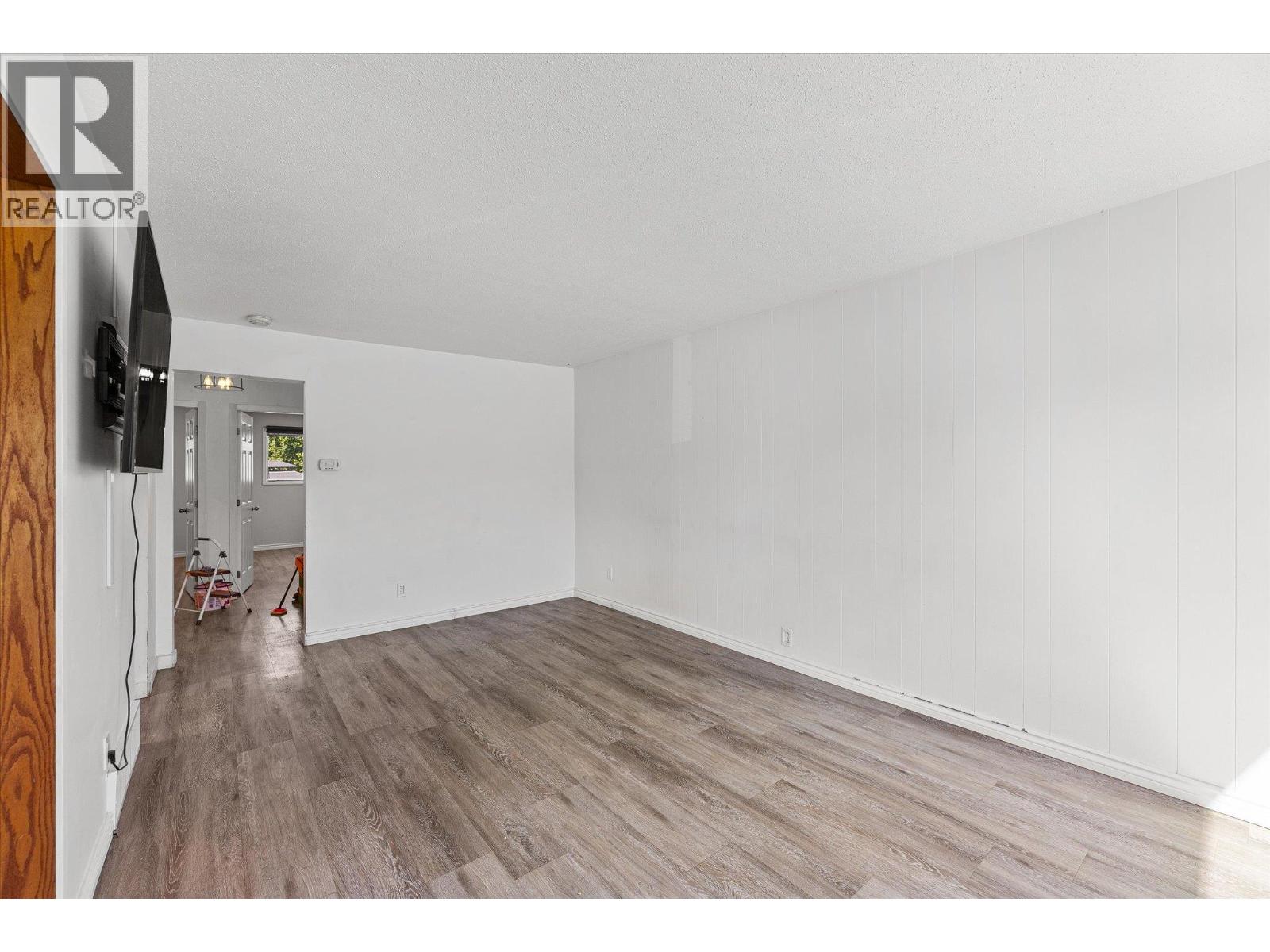2946 Springfield Road - 10