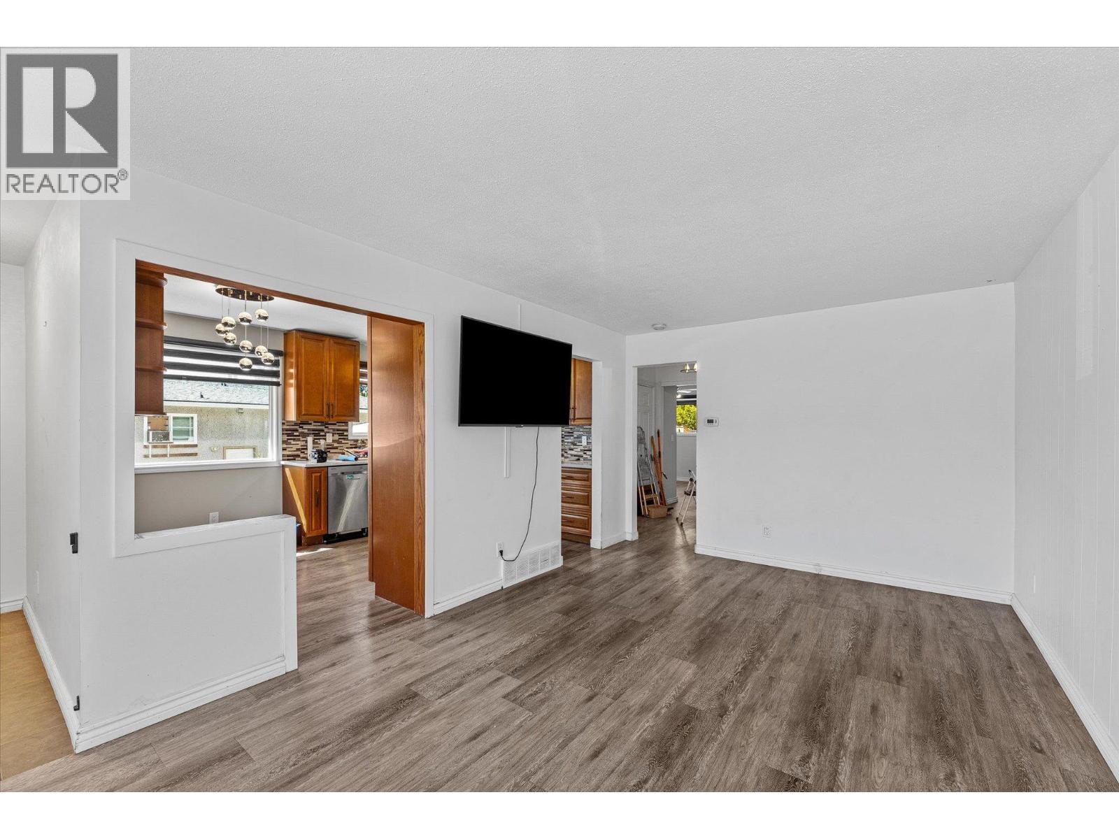 2946 Springfield Road - 11